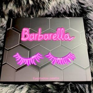 Beebeauty London eyeshadow palette
